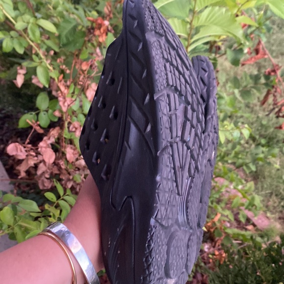 Hoka Women's Ora Recovery Sandal Size 9 Platform Sport Slide Triple Black READ - Picture 13 of 17